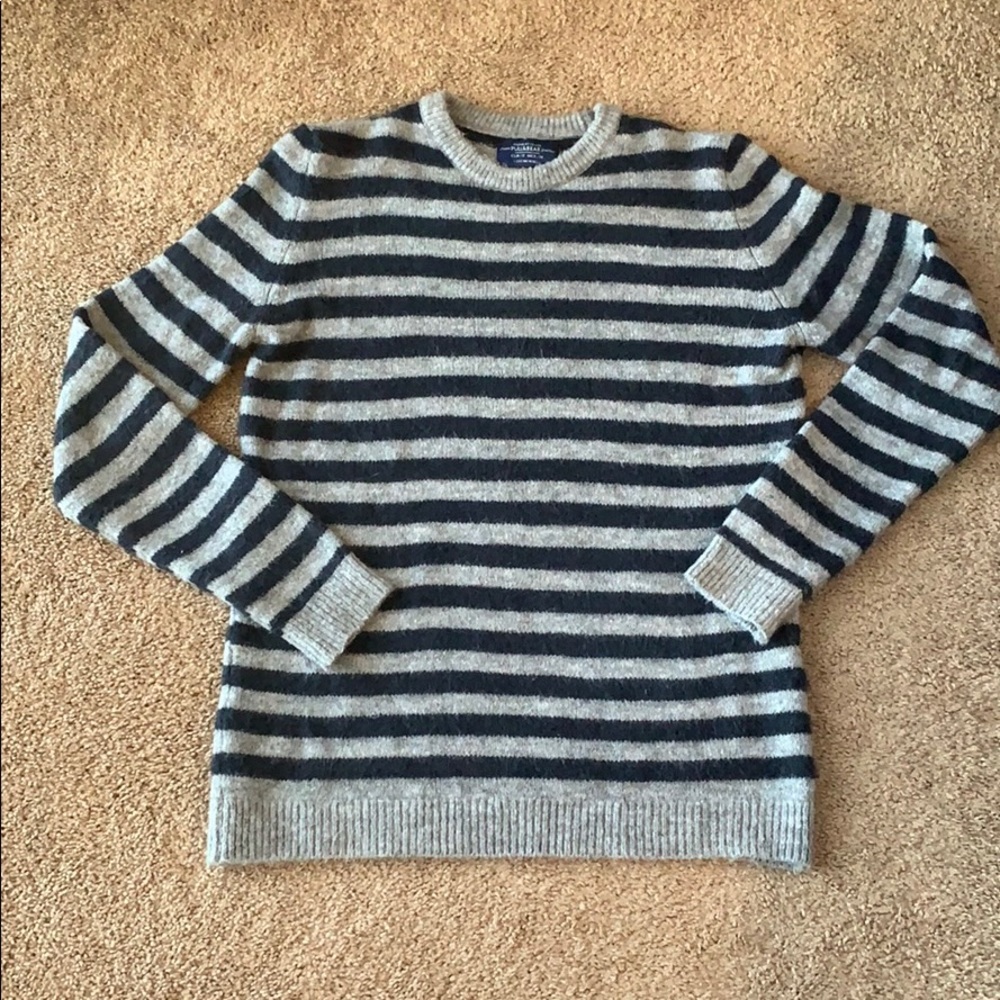 Pull&Bear Crewneck Sweater